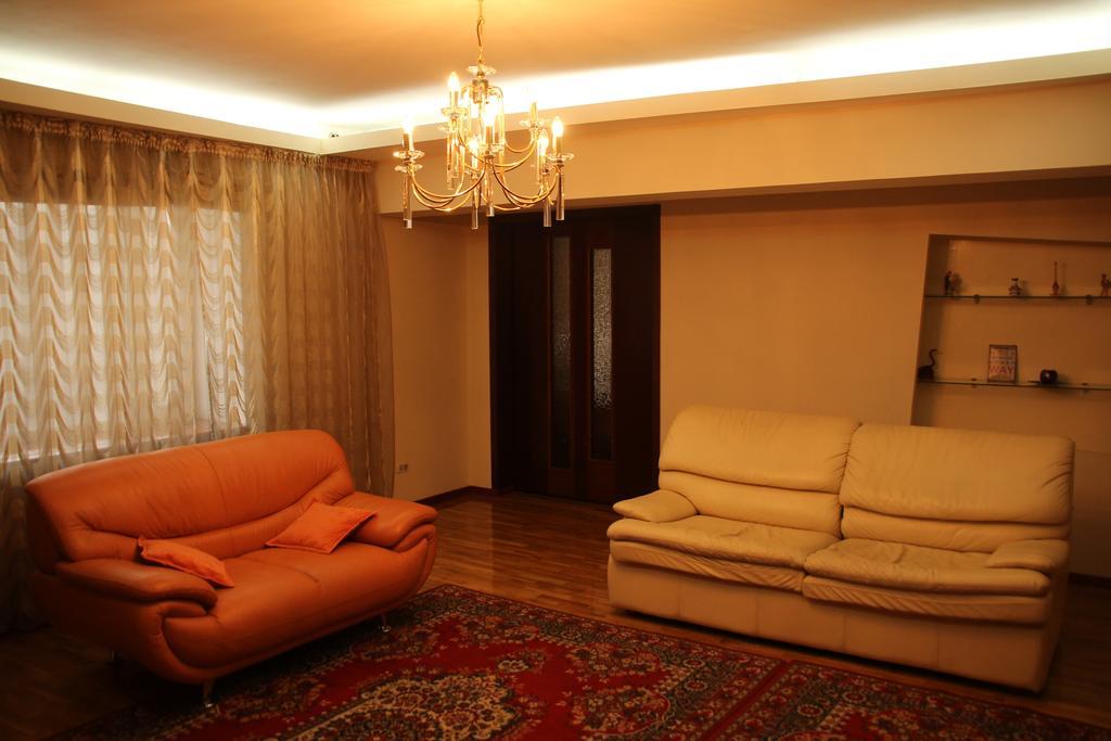 Ala Hostel Ałma Ata Zewnętrze zdjęcie