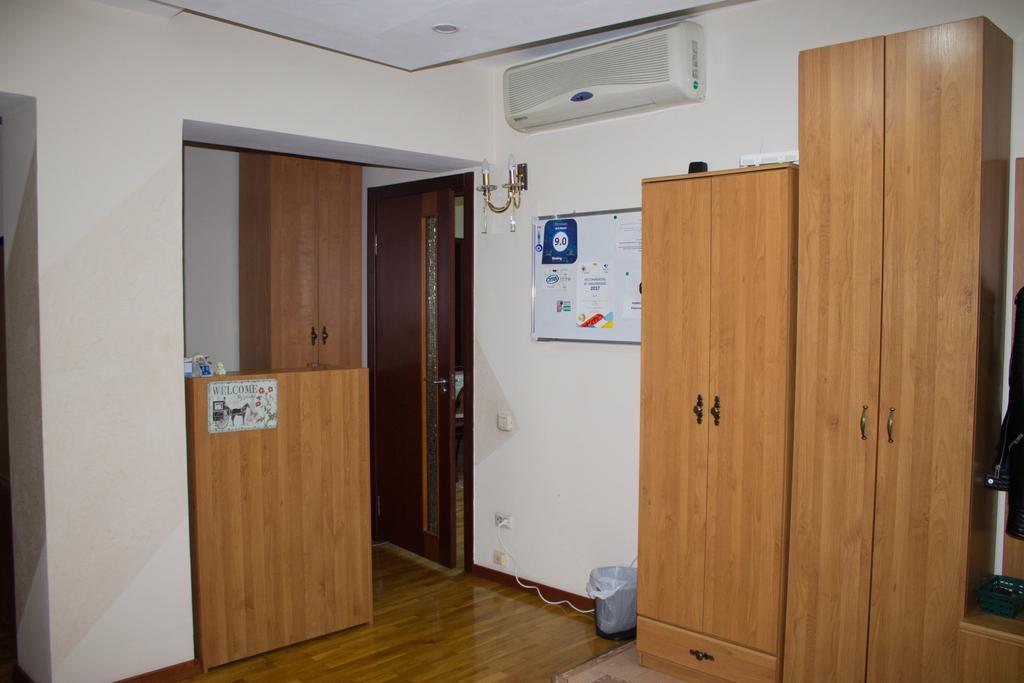 Ala Hostel Ałma Ata Zewnętrze zdjęcie