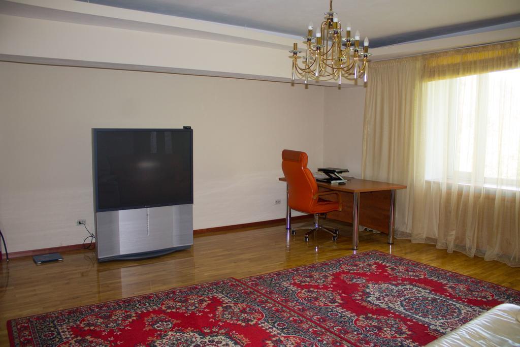 Ala Hostel Ałma Ata Zewnętrze zdjęcie